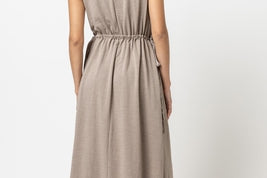 Elevate your wardrobe with our Drawcord Waist Maxi Dress from Lilla P. This dress features a drawcord waist that creates a flattering silhouette, making it a versatile and comfortable option for any occasion. Made with high-quality fabric, it promises durability and comfort, perfect for a stylish and practical addition to your closet.